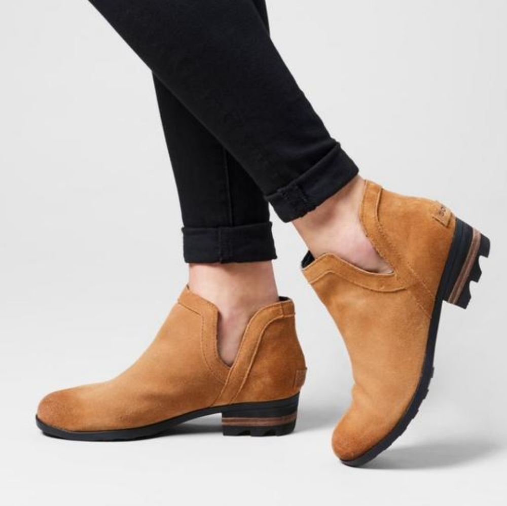 Sorel Lolla Cut Out Bootie